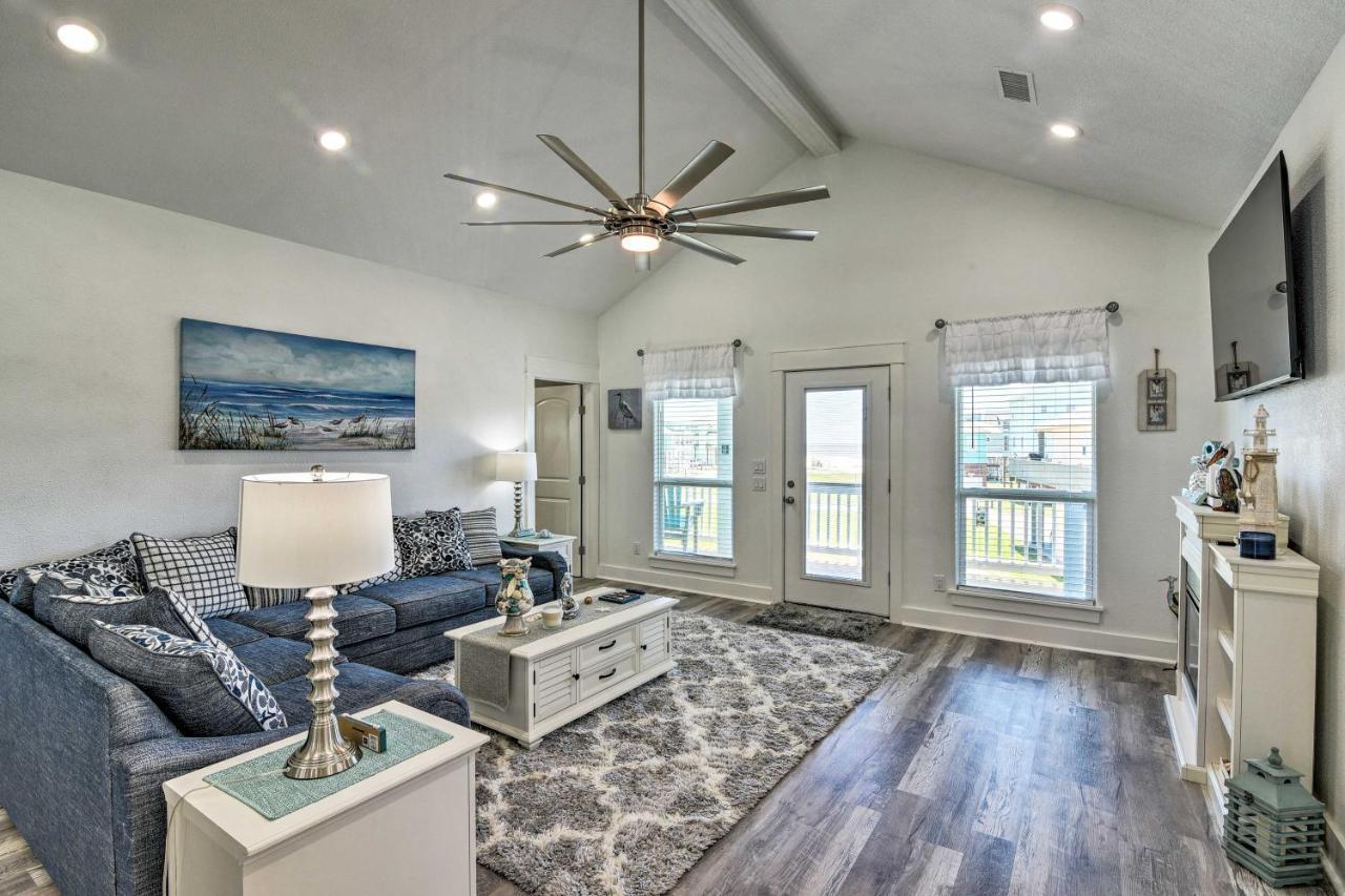 Bolivar Peninsula Beach House, Steps To Coast 外观 照片