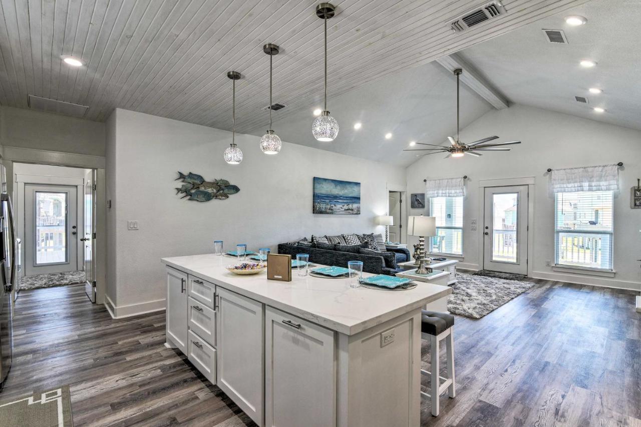 Bolivar Peninsula Beach House, Steps To Coast 外观 照片